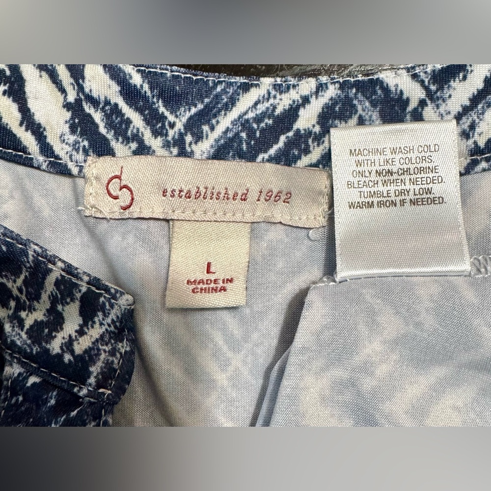 Dressbarn Top, Large - Picture 7 of 7